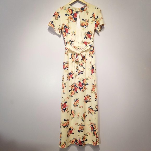 Crystal Sky Floral Shorts Romper - Picture 5 of 8